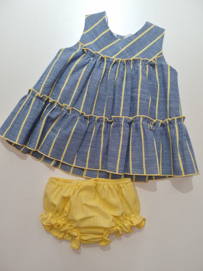 Vestido vaquero y braguita amarilla - Imagen 4