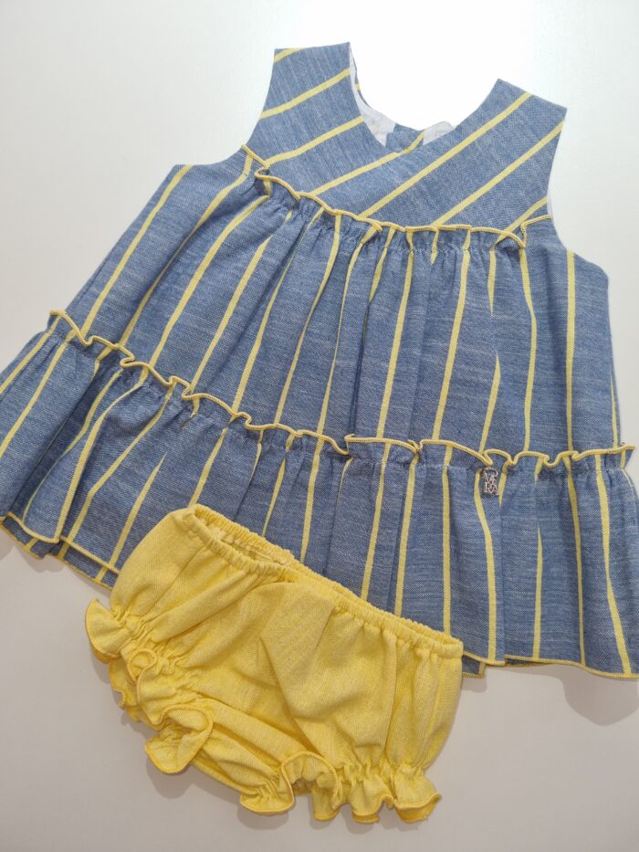 Vestido vaquero y braguita amarilla - Imagen 2