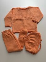 Conjunto bebé tres piezas mandarina